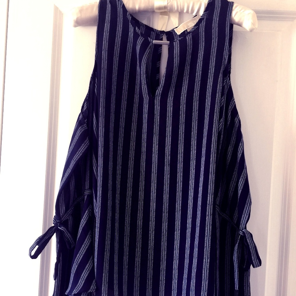 Michael Kors top decorative sleeves open shoulder